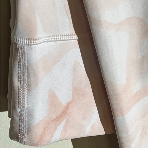 Size L Athleta leggings in white/pink - Picture 3 of 4